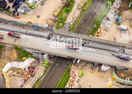 Luftbild. Strassensperrung A40, Ruhrschnellweg in Bochum, marode Brücke, Starssensperrung von Augist bis November 2024, Bochum, Nordrhein-Westfalen, Deutschland ACHTUNGxMINDESTHONORARx60xEURO *** Luftaufnahme Straßensperrung A40, Ruhrschnellweg in Bochum, baufällige Brücke, Straßensperrung von August bis November 2024, Bochum, Nordrhein-Westfalen Stockfoto