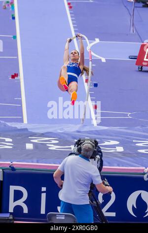 Paris, Ile de France, Frankreich. August 2024. NINON CHAPELLE (FRA), Frankreich, tritt bei den Olympischen Sommerspielen 2024 in Paris im Stadion Stade de France an. (Kreditbild: © Walter Arce/ZUMA Press Wire) NUR REDAKTIONELLE VERWENDUNG! Nicht für kommerzielle ZWECKE! Stockfoto