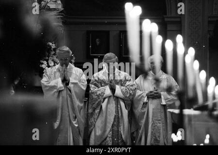 Awards, Joseph Church, 15. 05. 1993, Whizgle Dutch News: Historical Images Tailored for the Future. Erkunden Sie die Vergangenheit der Niederlande mit modernen Perspektiven durch Bilder von niederländischen Agenturen. Verbinden der Ereignisse von gestern mit den Erkenntnissen von morgen. Begeben Sie sich auf eine zeitlose Reise mit Geschichten, die unsere Zukunft prägen. Stockfoto