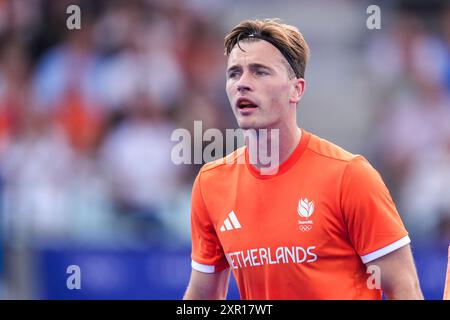 Paris, Frankreich. August 2024. PARIS, FRANKREICH - 8. AUGUST: Jorrit Jan Willem Croon aus den Niederlanden sieht sich während der Hockey - Olympischen Spiele Paris 2024 Endspiel zwischen den Niederlanden und Deutschland am 13. Tag im Stade Yves du Manoir am 8. August 2024 in Paris an. (Foto: Joris Verwijst/BSR Agency) Credit: BSR Agency/Alamy Live News Stockfoto