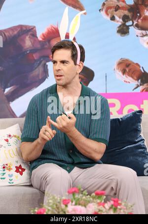 Miami, Vereinigte Staaten Von Amerika. August 2024. DORAL, FLORIDA – 8. AUGUST: Eli Roth besucht Despierta America, um seinen neuen Film BORDERLAND in den Univision Studios am 8. August 2024 in Doral, Florida zu promoten. (Foto: Alberto E. Tamargo/SIPA USA) Credit: SIPA USA/Alamy Live News Stockfoto