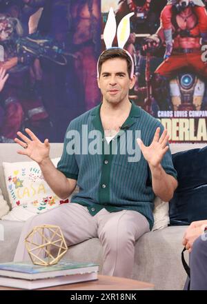 Miami, Vereinigte Staaten Von Amerika. August 2024. DORAL, FLORIDA – 8. AUGUST: Eli Roth besucht Despierta America, um seinen neuen Film BORDERLAND in den Univision Studios am 8. August 2024 in Doral, Florida zu promoten. (Foto: Alberto E. Tamargo/SIPA USA) Credit: SIPA USA/Alamy Live News Stockfoto