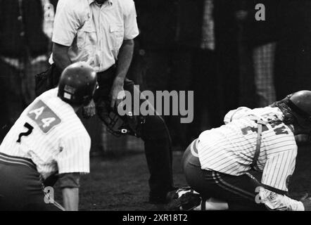 Softball, Terrasvogels - HCAW, 22.09.1995, Whizgle Dutch News: Historische Bilder für die Zukunft. Erkunden Sie die Vergangenheit der Niederlande mit modernen Perspektiven durch Bilder von niederländischen Agenturen. Verbinden der Ereignisse von gestern mit den Erkenntnissen von morgen. Begeben Sie sich auf eine zeitlose Reise mit Geschichten, die unsere Zukunft prägen. Stockfoto