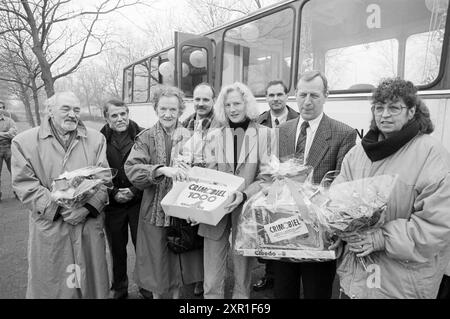 1000. Besucher in Crimobiel, 24.02.1993, Whizgle Dutch News: Historische Bilder zugeschnitten auf die Zukunft. Erkunden Sie die Vergangenheit der Niederlande mit modernen Perspektiven durch Bilder von niederländischen Agenturen. Verbinden der Ereignisse von gestern mit den Erkenntnissen von morgen. Begeben Sie sich auf eine zeitlose Reise mit Geschichten, die unsere Zukunft prägen. Stockfoto