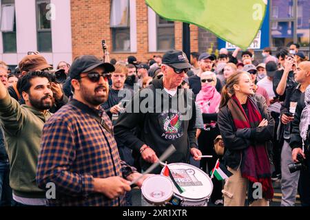 Friedlicher Anti-Rassismus-Marsch zum Schutz von Asylum Link in Liverpool am 7. August 2024 Stockfoto