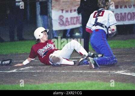 Softball, Sparks - Terrasvogels, 29.09.1999, Whizgle Dutch News: Historische Bilder zugeschnitten auf die Zukunft. Erkunden Sie die Vergangenheit der Niederlande mit modernen Perspektiven durch Bilder von niederländischen Agenturen. Verbinden der Ereignisse von gestern mit den Erkenntnissen von morgen. Begeben Sie sich auf eine zeitlose Reise mit Geschichten, die unsere Zukunft prägen. Stockfoto