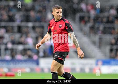 St Helens, Großbritannien. August 2024. Marc Sneyd von Salford Red Devils wärmt sich vor dem Spiel St Helens gegen Salford Red Devils in der Betfred Super League Runde 21 im Totally Wicked Stadium, St Helens, Vereinigtes Königreich, 8. August 2024 (Foto: Cody Froggatt/News Images) in St Helens, Vereinigtes Königreich am 8. August 2024 auf. (Foto: Cody Froggatt/News Images/SIPA USA) Credit: SIPA USA/Alamy Live News Stockfoto