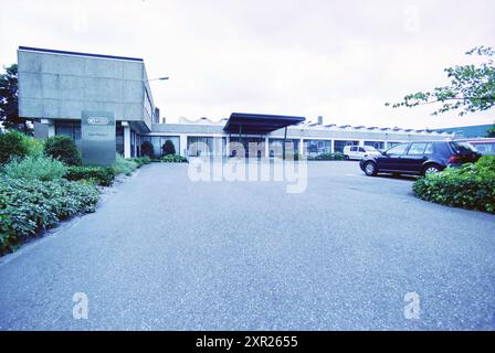 Factory Gatsometer BV, Claes Tillyweg 2, Haarlem. Ein Gatsometer misst die Geschwindigkeit vorbeifahrender Autos und ist nach dem Rennfahrer Maus Gatsonides benannt, der den Zähler entworfen und das Unternehmen gegründet hat., Haarlem, Claes Tillyweg, Niederlande, 21-08-2003, Whizgle Dutch News: historische Bilder für die Zukunft. Erkunden Sie die Vergangenheit der Niederlande mit modernen Perspektiven durch Bilder von niederländischen Agenturen. Verbinden der Ereignisse von gestern mit den Erkenntnissen von morgen. Begeben Sie sich auf eine zeitlose Reise mit Geschichten, die unsere Zukunft prägen. Stockfoto