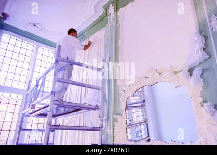 Painting, Frans Hals, 08-03-1995, Whizgle Dutch News: Historische Bilder zugeschnitten auf die Zukunft. Erkunden Sie die Vergangenheit der Niederlande mit modernen Perspektiven durch Bilder von niederländischen Agenturen. Verbinden der Ereignisse von gestern mit den Erkenntnissen von morgen. Begeben Sie sich auf eine zeitlose Reise mit Geschichten, die unsere Zukunft prägen. Stockfoto