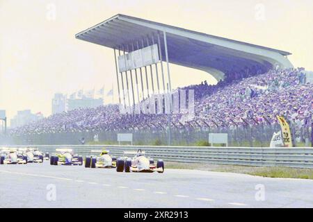 Marlboro Race Day, Zandvoort, Zandvoort, 05-08-1995, Whizgle Dutch News: Historische Bilder für die Zukunft. Erkunden Sie die Vergangenheit der Niederlande mit modernen Perspektiven durch Bilder von niederländischen Agenturen. Verbinden der Ereignisse von gestern mit den Erkenntnissen von morgen. Begeben Sie sich auf eine zeitlose Reise mit Geschichten, die unsere Zukunft prägen. Stockfoto