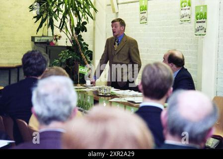 Wim van de Camp, CDA Heemstede, Heemstede, Niederlande, 18-01-1998, Whizgle Dutch News: historische Bilder für die Zukunft. Erkunden Sie die Vergangenheit der Niederlande mit modernen Perspektiven durch Bilder von niederländischen Agenturen. Verbinden der Ereignisse von gestern mit den Erkenntnissen von morgen. Begeben Sie sich auf eine zeitlose Reise mit Geschichten, die unsere Zukunft prägen. Stockfoto