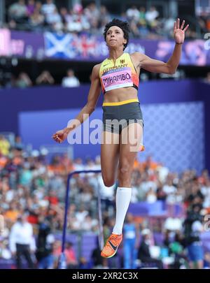 Paris, Frankreich. August 2024. Malaika Mihambo (Deutschland) tritt beim Langsprung-Finale der Leichtathletik bei den Olympischen Spielen 2024 in Paris am 8. August 2024 an. Quelle: Li Ming/Xinhua/Alamy Live News Stockfoto