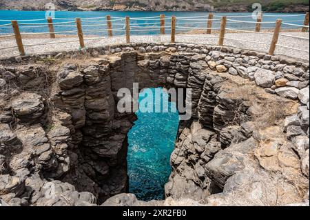 Brücke aus Naturstein in Tarrafal, Santiago Island, Kap Verde Stockfoto