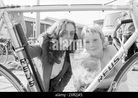 Mosquito Round, Mosquito Round, 16-08-1978','18-08-1978, Whizgle Dutch News: Historische Bilder zugeschnitten auf die Zukunft. Erkunden Sie die Vergangenheit der Niederlande mit modernen Perspektiven durch Bilder von niederländischen Agenturen. Verbinden der Ereignisse von gestern mit den Erkenntnissen von morgen. Begeben Sie sich auf eine zeitlose Reise mit Geschichten, die unsere Zukunft prägen. Stockfoto