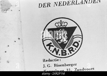 Logo der Königlich Niederländischen Vereinigung für die Rettung ertrinkender Personen, Zandvoort, 26-03-1972, Whizgle Dutch News: Historische Bilder zugeschnitten auf die Zukunft. Erkunden Sie die Vergangenheit der Niederlande mit modernen Perspektiven durch Bilder von niederländischen Agenturen. Verbinden der Ereignisse von gestern mit den Erkenntnissen von morgen. Begeben Sie sich auf eine zeitlose Reise mit Geschichten, die unsere Zukunft prägen. Stockfoto