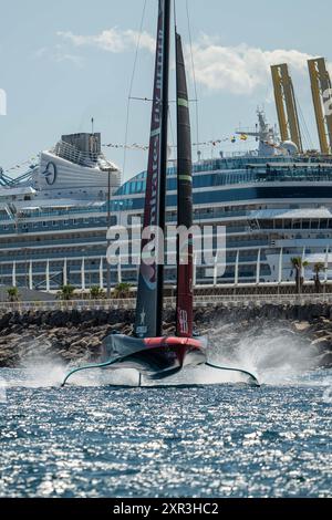 37. AMERICA's CUP TEAMS · Emirates Team Neuseeland Segeln in Barcelona. Katalonien - Spanien. ©Paul Todd/OUTSIDEIMAGES. KOM Stockfoto