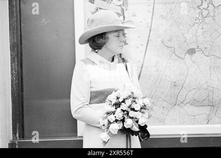 Eröffnung der Pumpstation auf halbem Weg durch Prinzessin Beatrix, Königliche Empfänge und königliche Besuche, Eröffnung, Eröffnung, Eröffnung, Inbetriebnahme, Dampfpumpstation und Dampfpumpstation, 23-11-1977, Whizgle Dutch News: Historische Bilder zugeschnitten auf die Zukunft. Erkunden Sie die Vergangenheit der Niederlande mit modernen Perspektiven durch Bilder von niederländischen Agenturen. Verbinden der Ereignisse von gestern mit den Erkenntnissen von morgen. Begeben Sie sich auf eine zeitlose Reise mit Geschichten, die unsere Zukunft prägen. Stockfoto