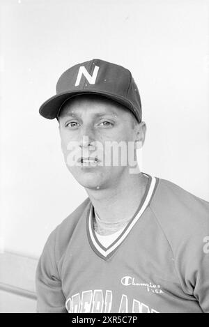 Köpfe Spieler nannten. Baseballteam, Baseball, 14. 06. 1988, Whizgle Dutch News: Historische Bilder für die Zukunft. Erkunden Sie die Vergangenheit der Niederlande mit modernen Perspektiven durch Bilder von niederländischen Agenturen. Verbinden der Ereignisse von gestern mit den Erkenntnissen von morgen. Begeben Sie sich auf eine zeitlose Reise mit Geschichten, die unsere Zukunft prägen. Stockfoto