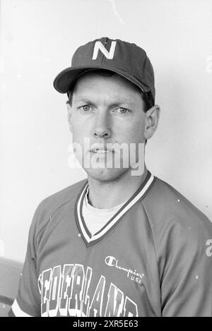 Köpfe Spieler nannten. Baseballteam, Baseball, 14. 06. 1988, Whizgle Dutch News: Historische Bilder für die Zukunft. Erkunden Sie die Vergangenheit der Niederlande mit modernen Perspektiven durch Bilder von niederländischen Agenturen. Verbinden der Ereignisse von gestern mit den Erkenntnissen von morgen. Begeben Sie sich auf eine zeitlose Reise mit Geschichten, die unsere Zukunft prägen. Stockfoto