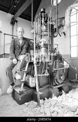 Velserbroekpolder Pumpstation, Polder, IJmuiden, Velsen, Velserbroek, 01-06-1980, Whizgle Dutch News: Historical Images Tailored for the Future. Erkunden Sie die Vergangenheit der Niederlande mit modernen Perspektiven durch Bilder von niederländischen Agenturen. Verbinden der Ereignisse von gestern mit den Erkenntnissen von morgen. Begeben Sie sich auf eine zeitlose Reise mit Geschichten, die unsere Zukunft prägen. Stockfoto