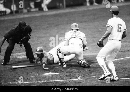 Niederlande - Taiwan, Baseball-Weltmeisterschaften 1986, 28.07.1986, Whizgle Dutch News: Historische Bilder für die Zukunft. Erkunden Sie die Vergangenheit der Niederlande mit modernen Perspektiven durch Bilder von niederländischen Agenturen. Verbinden der Ereignisse von gestern mit den Erkenntnissen von morgen. Begeben Sie sich auf eine zeitlose Reise mit Geschichten, die unsere Zukunft prägen. Stockfoto