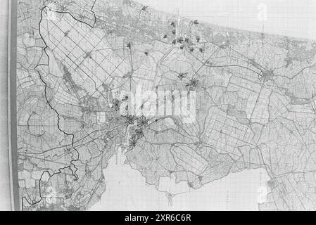 Dr. Schilstra bei MAP, Personen, 14-06-1968, Whizgle Dutch News: Historische Bilder zugeschnitten auf die Zukunft. Erkunden Sie die Vergangenheit der Niederlande mit modernen Perspektiven durch Bilder von niederländischen Agenturen. Verbinden der Ereignisse von gestern mit den Erkenntnissen von morgen. Begeben Sie sich auf eine zeitlose Reise mit Geschichten, die unsere Zukunft prägen. Stockfoto