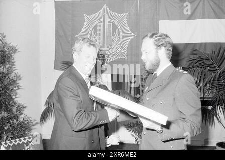 Mordfall, Heemskerk, Polizei, Heemskerk, 24-05-1981, Whizgle Dutch News: historische Bilder für die Zukunft. Erkunden Sie die Vergangenheit der Niederlande mit modernen Perspektiven durch Bilder von niederländischen Agenturen. Verbinden der Ereignisse von gestern mit den Erkenntnissen von morgen. Begeben Sie sich auf eine zeitlose Reise mit Geschichten, die unsere Zukunft prägen. Stockfoto