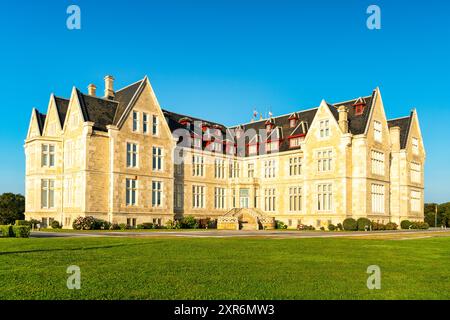 Blick auf den Magdalena Palast in Santander, Spanien. Stockfoto