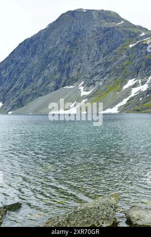 Djupvatnet See in Geirenger Gemeinde Stranda, Norwegen. Stockfoto