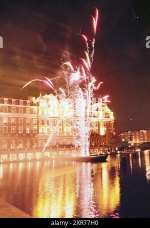 Party, Amstel Hotel, 22-09-1999, Whizgle Dutch News: Historische Bilder für die Zukunft. Erkunden Sie die Vergangenheit der Niederlande mit modernen Perspektiven durch Bilder von niederländischen Agenturen. Verbinden der Ereignisse von gestern mit den Erkenntnissen von morgen. Begeben Sie sich auf eine zeitlose Reise mit Geschichten, die unsere Zukunft prägen. Stockfoto