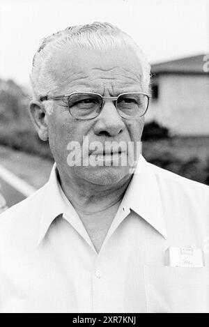 Radsportteam Goudsmit Hof, Portrait Eddy Merckx, Portraits Belgian Cycling Team, 27-06-1972, Whizgle Dutch News: Historische Bilder für die Zukunft. Erkunden Sie die Vergangenheit der Niederlande mit modernen Perspektiven durch Bilder von niederländischen Agenturen. Verbinden der Ereignisse von gestern mit den Erkenntnissen von morgen. Begeben Sie sich auf eine zeitlose Reise mit Geschichten, die unsere Zukunft prägen. Stockfoto