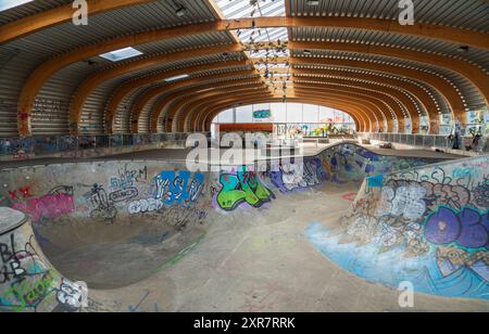 Skatepark Pragfriedhof in Stuttgart, Baden-Württemberg, Deutschland Stockfoto