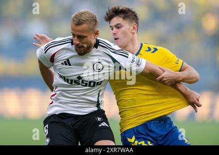 Broendby, Dänemark. August 2024. Rafal Augustyniak (8) von Legia Warszawa wurde während des Qualifikationsspiels zwischen Broendby IF und Legia Warszawa im Broendby Stadion in Broendby gesehen. Quelle: Gonzales Photo/Alamy Live News Stockfoto