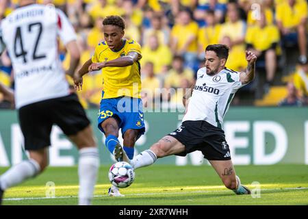 Broendby, Dänemark. August 2024. Noah Nartey (35) von Broendby IF im UEFA Conference League-Qualifikationsspiel zwischen Broendby IF und Legia Warszawa im Broendby Stadion in Broendby. Quelle: Gonzales Photo/Alamy Live News Stockfoto