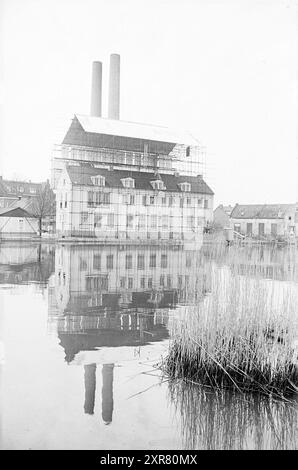 Kleiner Pavillon der Maria-Stiftung in Gerüsten, Häusern und Hausbau, 15-04-1964, Whizgle Dutch News: Historische Bilder zugeschnitten auf die Zukunft. Erkunden Sie die Vergangenheit der Niederlande mit modernen Perspektiven durch Bilder von niederländischen Agenturen. Verbinden der Ereignisse von gestern mit den Erkenntnissen von morgen. Begeben Sie sich auf eine zeitlose Reise mit Geschichten, die unsere Zukunft prägen. Stockfoto