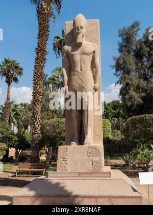 Statue von Ramses II., ausgestellt im mit Rahina Freilichtmuseum Memphis Egypt Stockfoto