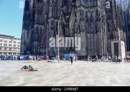 Köln - 30. Juli 2024: Die Domplatte vor Colog Stockfoto