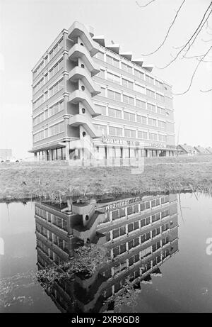 Erw. Magnet, Alkmaar, Exterieur, 21-04-1975, Whizgle Dutch News: Historical Images Tailored for the Future. Erkunden Sie die Vergangenheit der Niederlande mit modernen Perspektiven durch Bilder von niederländischen Agenturen. Verbinden der Ereignisse von gestern mit den Erkenntnissen von morgen. Begeben Sie sich auf eine zeitlose Reise mit Geschichten, die unsere Zukunft prägen. Stockfoto