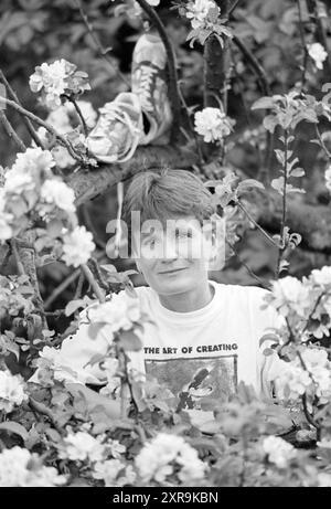 Marianne van der Linde Marathon, 10. 05. 1994, Whizgle Dutch News: Historische Bilder für die Zukunft. Erkunden Sie die Vergangenheit der Niederlande mit modernen Perspektiven durch Bilder von niederländischen Agenturen. Verbinden der Ereignisse von gestern mit den Erkenntnissen von morgen. Begeben Sie sich auf eine zeitlose Reise mit Geschichten, die unsere Zukunft prägen. Stockfoto