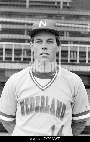 Köpfe Spieler nannten. Baseballteam, Baseball, 17. 09. 1984, Whizgle Dutch News: Historische Bilder für die Zukunft. Erkunden Sie die Vergangenheit der Niederlande mit modernen Perspektiven durch Bilder von niederländischen Agenturen. Verbinden der Ereignisse von gestern mit den Erkenntnissen von morgen. Begeben Sie sich auf eine zeitlose Reise mit Geschichten, die unsere Zukunft prägen. Stockfoto