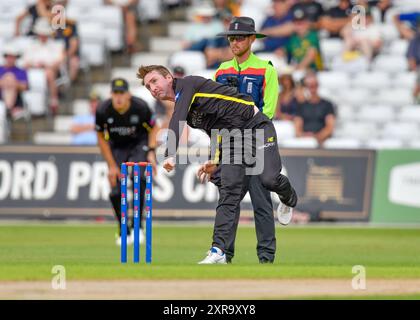 Tom SMITH von Gloucestershire CCC Bowling während des Royal London One-Day Cup Gruppe B Matches Nottinghamshire vs Gloucestershire in Trent Bridge, Nottingham, Vereinigtes Königreich, 9. August 2024 (Foto: Mark Dunn/News Images) Stockfoto