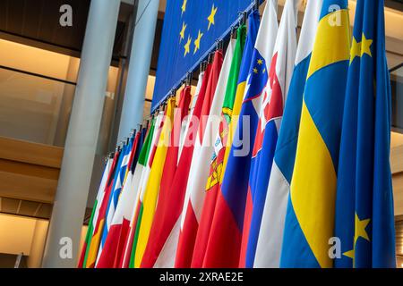 Flaggen der Mitgliedstaaten der Europäischen Union im EU-Parlament in Straßburg, Frankreich Stockfoto