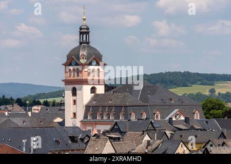 Weilburg, Fernblick auf Schloß- und Stadtkirche, 1707-1713 von J. L. Rothweil erbaut Stockfoto