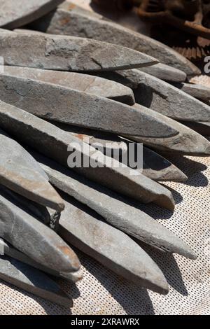 Italien, Lombardei, Flohmarkt, Alter Messerschärfer Schleifstein Stockfoto