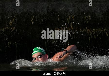 Paris, Frankreich. August 2024. (240809) -- PARIS, 9. August 2024 (Xinhua) -- Kristof Rasovszky aus Ungarn tritt während des 10 km langen Marathonschwimmens der Männer an den Olympischen Spielen 2024 in Paris, Frankreich, am 9. August 2024 an. (Xinhua/Xia Yifang) Credit: Xinhua/Alamy Live News Credit: Xinhua/Alamy Live News Stockfoto