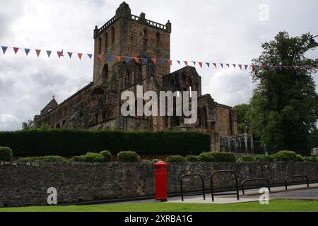 Jedburgh Abbey in the Scottish Borders, eine ruinierte Augustiner-Abtei, die im 12. Jahrhundert gegründet wurde Stockfoto