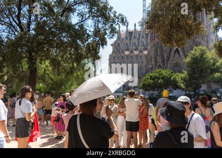 Barcelona, Spanien. August 2024. Spanien beginnt mit einer neuen Hitzewelle, die voraussichtlich extrem sein wird, mit normalisierten Temperaturen von 40 Grad. ESPA-a comienza una nueva ola de calor, que se prev extrema, con temperaturas normalizadas de 40 grados. News cronaca -Barcelona, Spanien Freitag, 9. August 2024 (Foto: Eric Renom/LaPresse) Credit: LaPresse/Alamy Live News Stockfoto