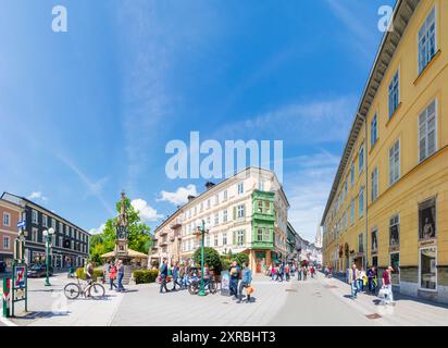 Bad Ischl, Altstadt, Brunnen Franz-Carl-Brunnen, Straße Pfarrgasse im Salzkammergut, Oberösterreich, Oberösterreich, Österreich Stockfoto