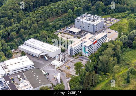 Luftbild, Infineon Technologies AG Gebäude, Max-Planck-Straße, Belecke, Warstein, Sauerland, Nordrhein-Westfalen, Deutschland ACHTUNGxMINDESTHONORARx60xEURO *** Aerial View, Gebäude der Infineon Technologies AG, Max-Planck-Straße, Belecke, Warstein, Sauerland, Nordrhein-Westfalen, Deutschland ATTENTIONxMINDESTHONORARx60xEURO Stockfoto