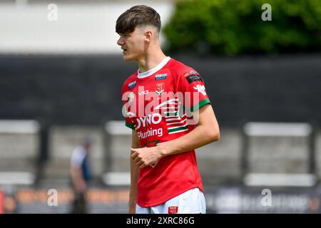 Neath, Wales. 3. August 2024. Ralf Roberts aus Wales während des U16 Four Nations Rugby League Championship-Spiels zwischen Wales und England Community Lions am 3. August 2024 bei den Lextan Gnoll in Neath, Wales, Großbritannien. Quelle: Duncan Thomas/Majestic Media. Stockfoto